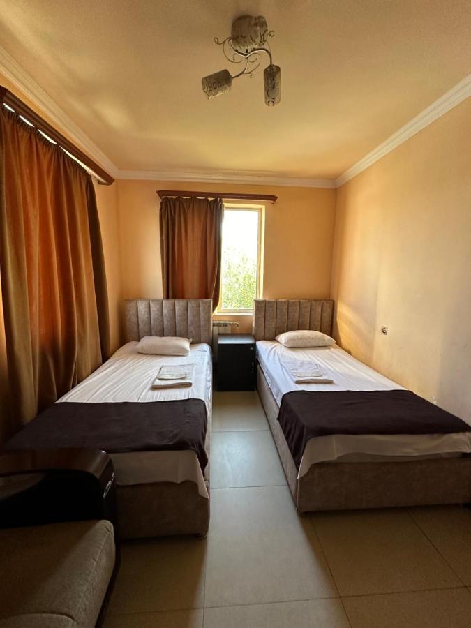 Rp Hotel- Hostel Єреван Екстер'єр фото