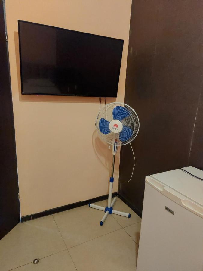 Rp Hotel- Hostel Єреван Екстер'єр фото