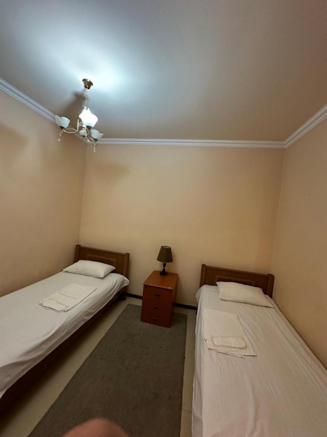 Rp Hotel- Hostel Єреван Екстер'єр фото