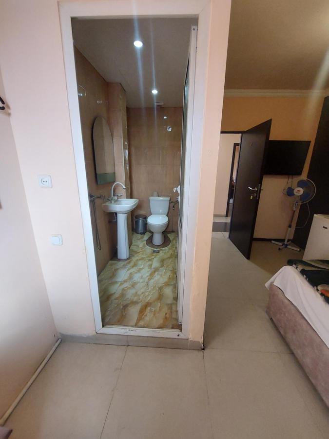 Rp Hotel- Hostel Єреван Екстер'єр фото