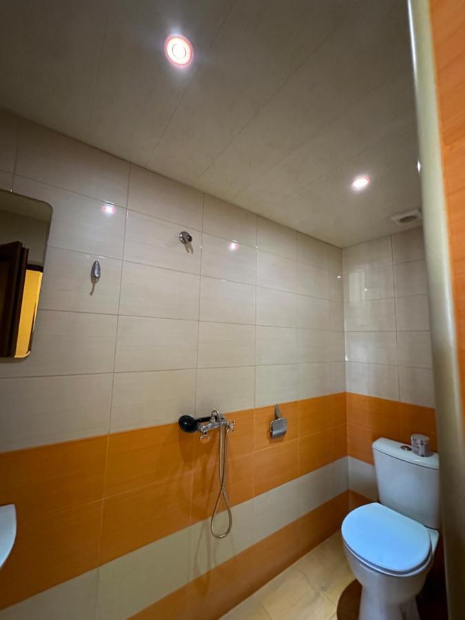 Rp Hotel- Hostel Єреван Екстер'єр фото