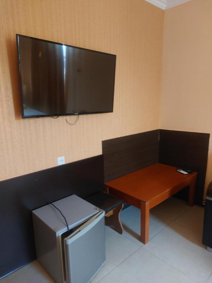 Rp Hotel- Hostel Єреван Екстер'єр фото