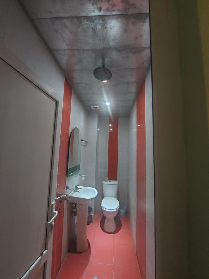 Rp Hotel- Hostel Єреван Екстер'єр фото