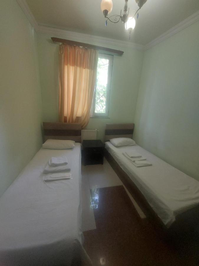 Rp Hotel- Hostel Єреван Екстер'єр фото