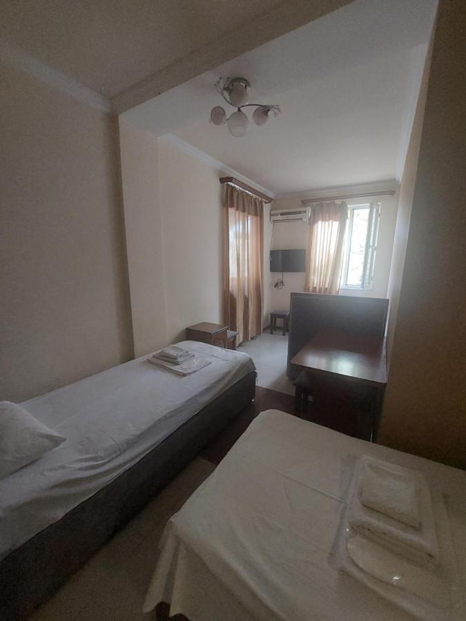 Rp Hotel- Hostel Єреван Екстер'єр фото
