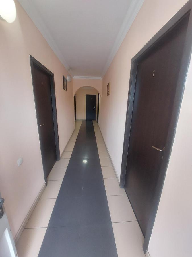 Rp Hotel- Hostel Єреван Екстер'єр фото