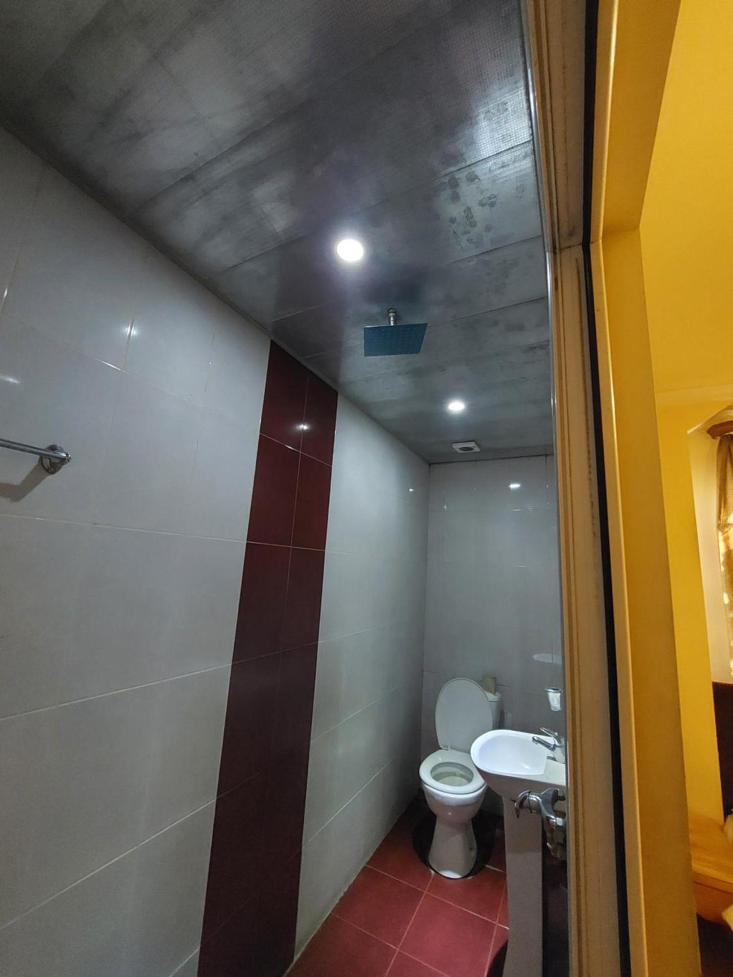 Rp Hotel- Hostel Єреван Екстер'єр фото