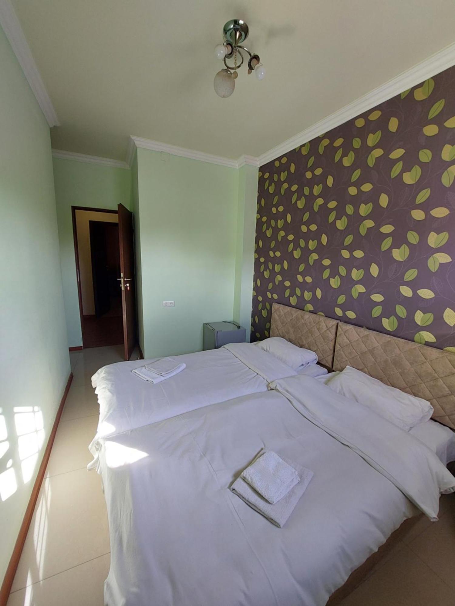 Rp Hotel- Hostel Єреван Екстер'єр фото