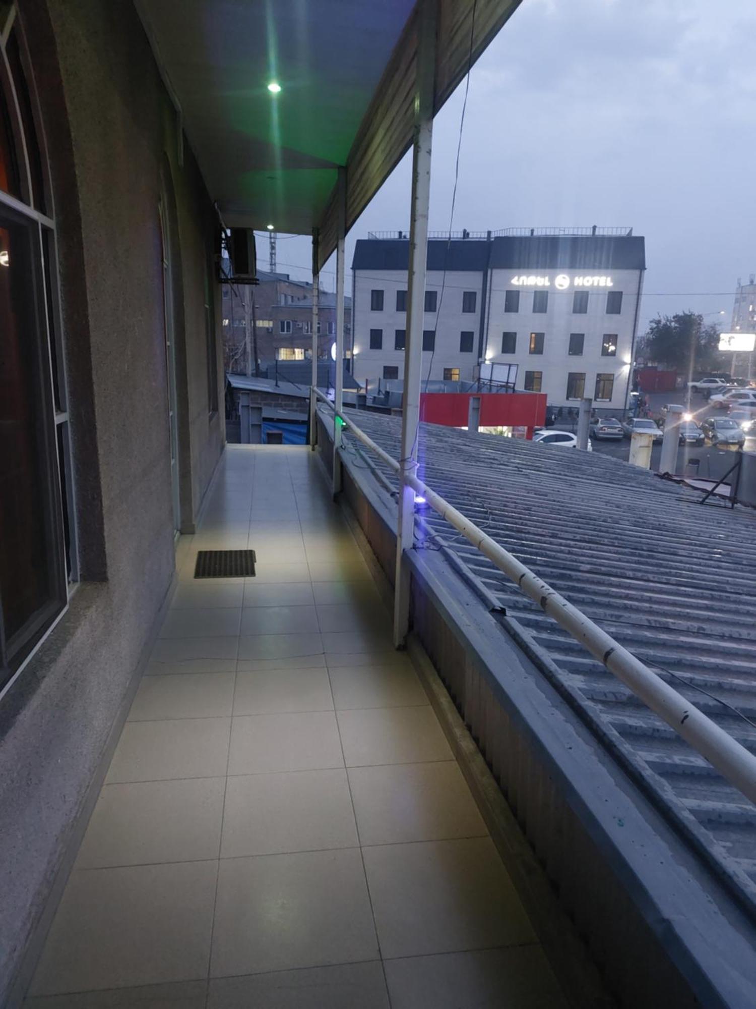 Rp Hotel- Hostel Єреван Екстер'єр фото